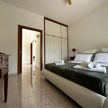 Maison Dei Trulli ロコロトンド